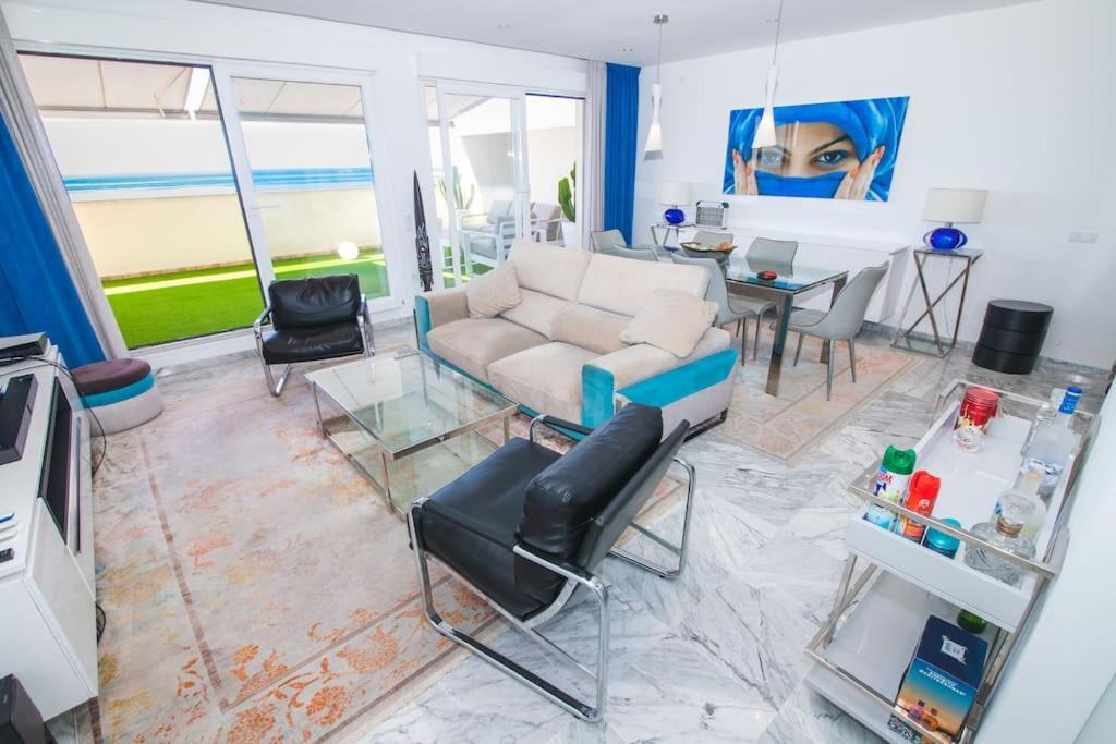 Apartment Center Penthouse *